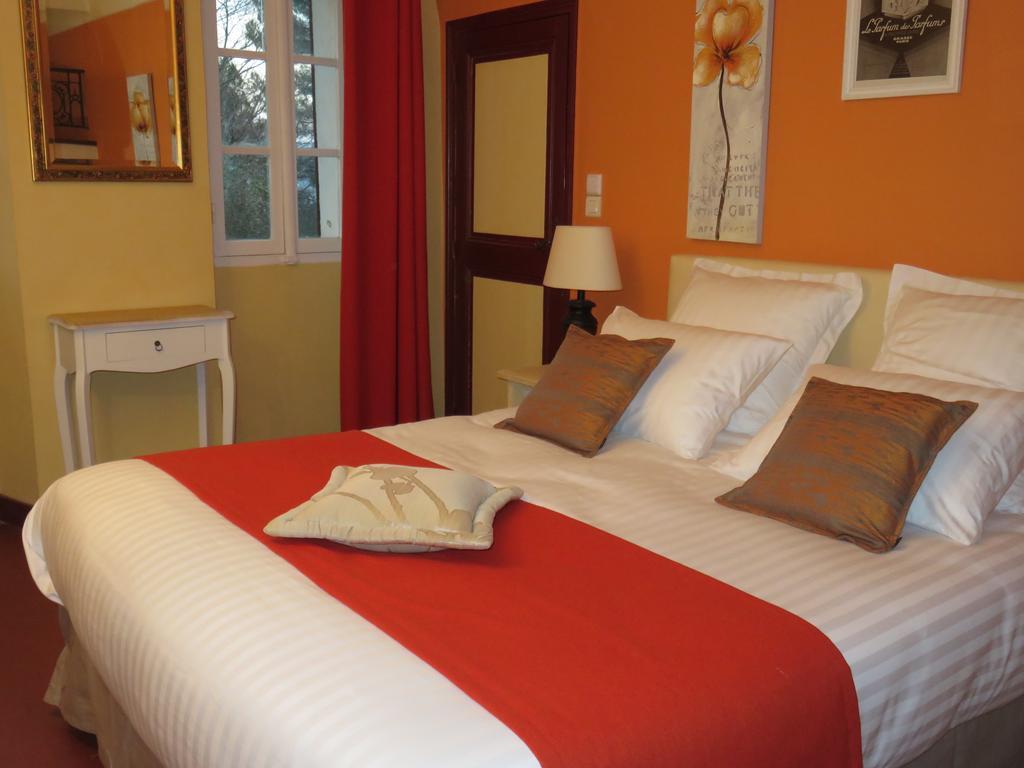 Le Clos Des Canebiers Bed & Breakfast Grasse Room photo