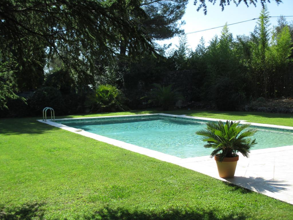 Le Clos Des Canebiers Bed & Breakfast Grasse Exterior photo