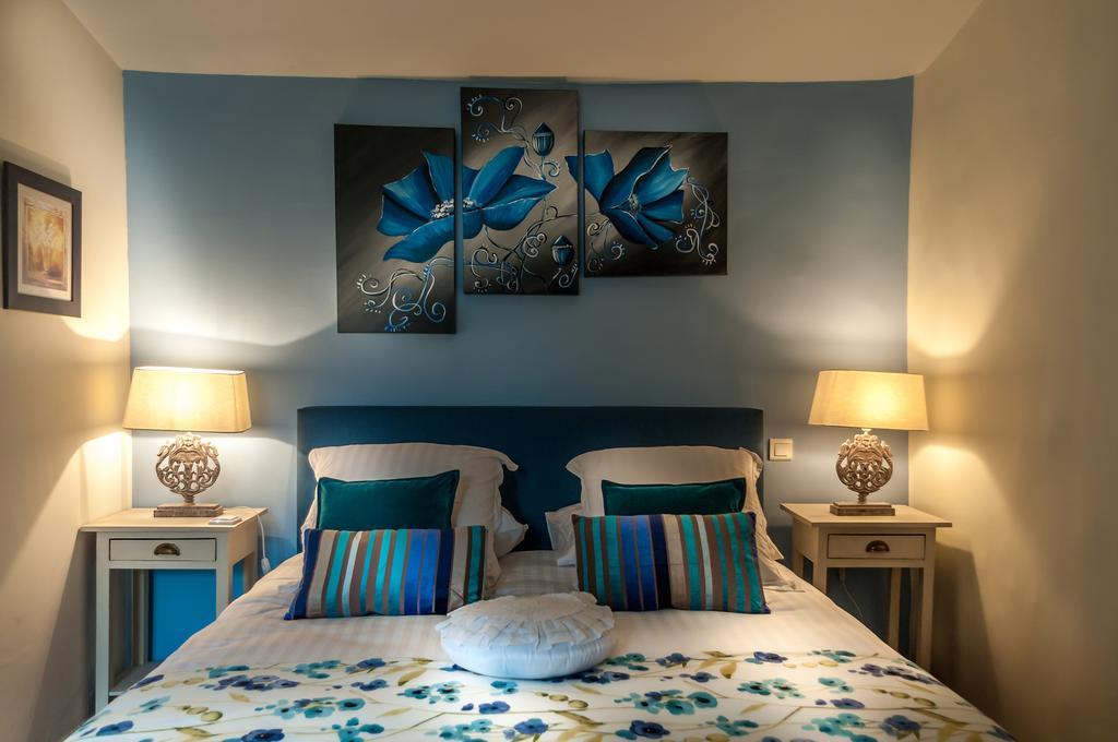 Le Clos Des Canebiers Bed & Breakfast Grasse Room photo