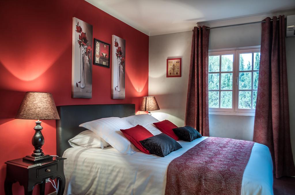 Le Clos Des Canebiers Bed & Breakfast Grasse Room photo