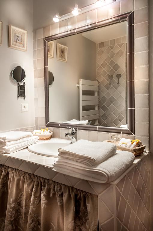 Le Clos Des Canebiers Bed & Breakfast Grasse Room photo