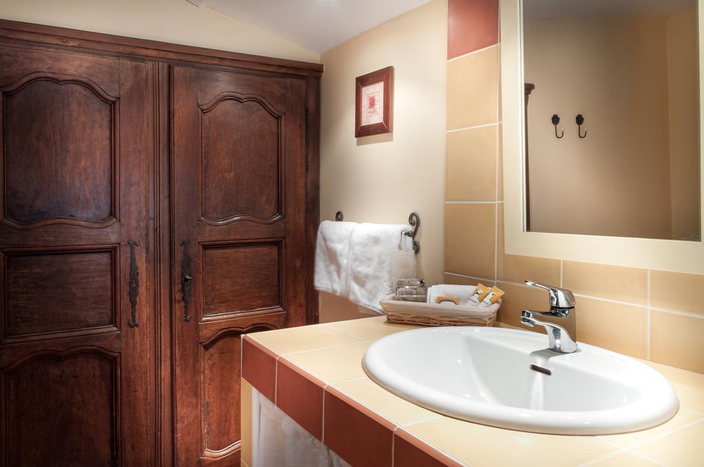 Le Clos Des Canebiers Bed & Breakfast Grasse Room photo