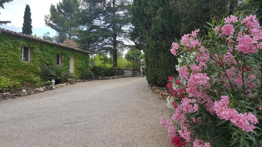 Le Clos Des Canebiers Bed & Breakfast Grasse Exterior photo