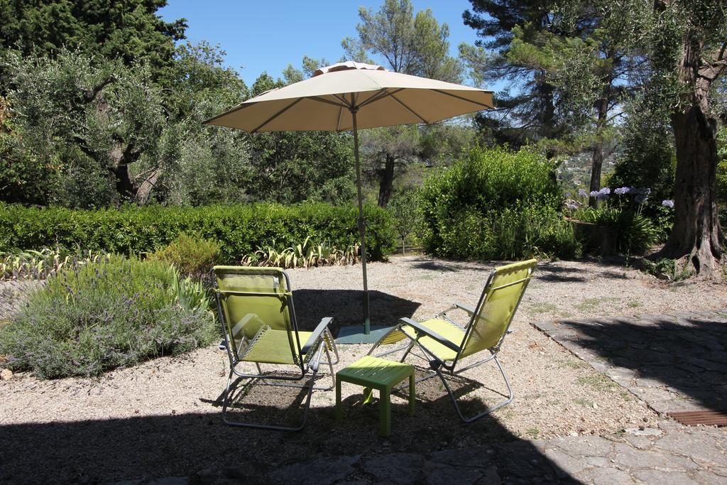 Le Clos Des Canebiers Bed & Breakfast Grasse Exterior photo